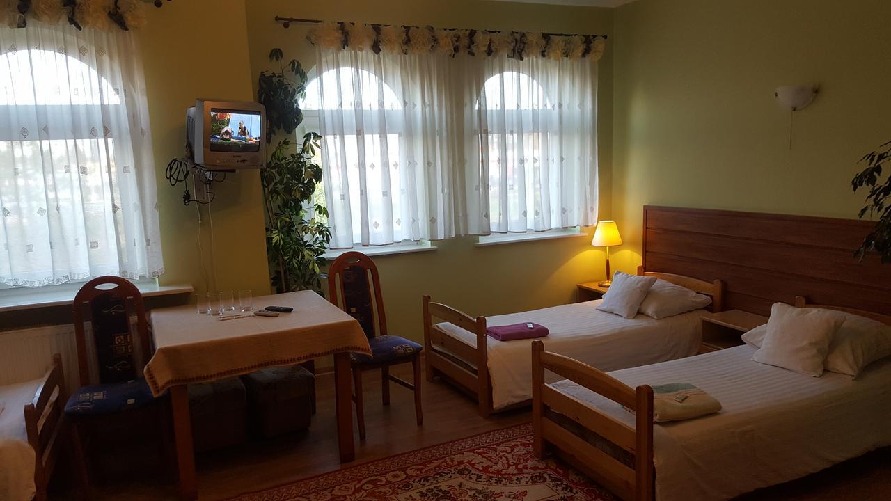 Zajazd Miechus Miechów Exterior foto